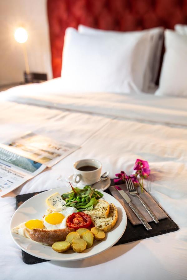 Lion'S Castle Hotel 리비프 외부 사진