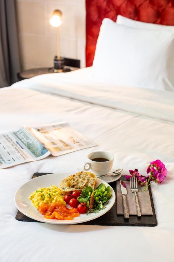 Lion'S Castle Hotel 리비프 외부 사진